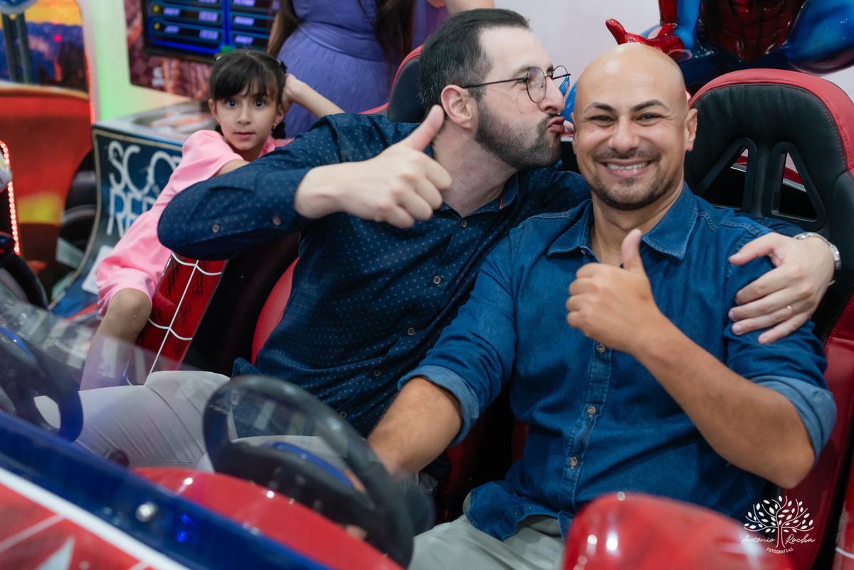 primeiro aninho - festa infantil - fotografia infantil - registro fotográfico - celebração em família - sorrisos contagiantes - Antonio Rocha Fotografias - fotografia de aniversário - Serena - infância feliz - fotografia profissional - Pelotas