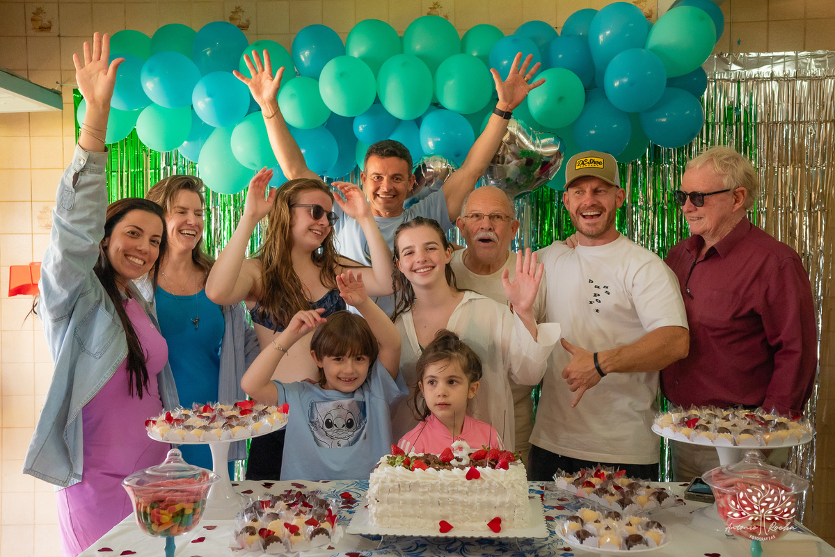 celebração - aniversário - Martina - 13 anos - festa na piscina - amigos - família - handebol de sabão - memórias - registros fotográficos - pais Juliana Kaise e Fabiano Cimo - comemoração - alegria - amor - Antonio Rocha Fotografias - Renata Dalbann
