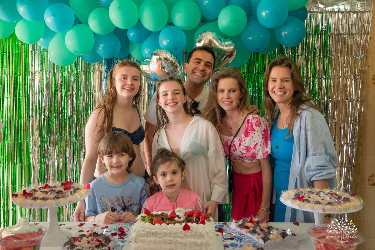 celebração - aniversário - Martina - 13 anos - festa na piscina - amigos - família - handebol de sabão - memórias - registros fotográficos - pais Juliana Kaise e Fabiano Cimo - comemoração - alegria - amor - Antonio Rocha Fotografias - Renata Dalbann