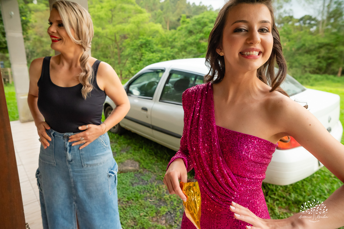 15 anos - aniversário de 15 anos - debutante - making-of - fotografia de 15 anos - emoção e alegria - Grêmio na festa - cascata de chocolate - brinde - homenagem - fotografia profissional - Antonio Rocha Fotografias - Pelotas - Cerro Grande do Sul