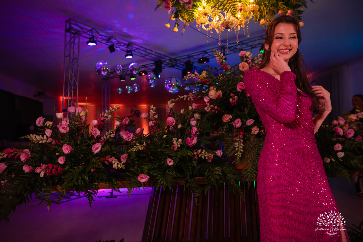 15 anos - aniversário de 15 anos - debutante - making-of - fotografia de 15 anos - emoção e alegria - Grêmio na festa - cascata de chocolate - brinde - homenagem - fotografia profissional - Antonio Rocha Fotografias - Pelotas - Cerro Grande do Sul