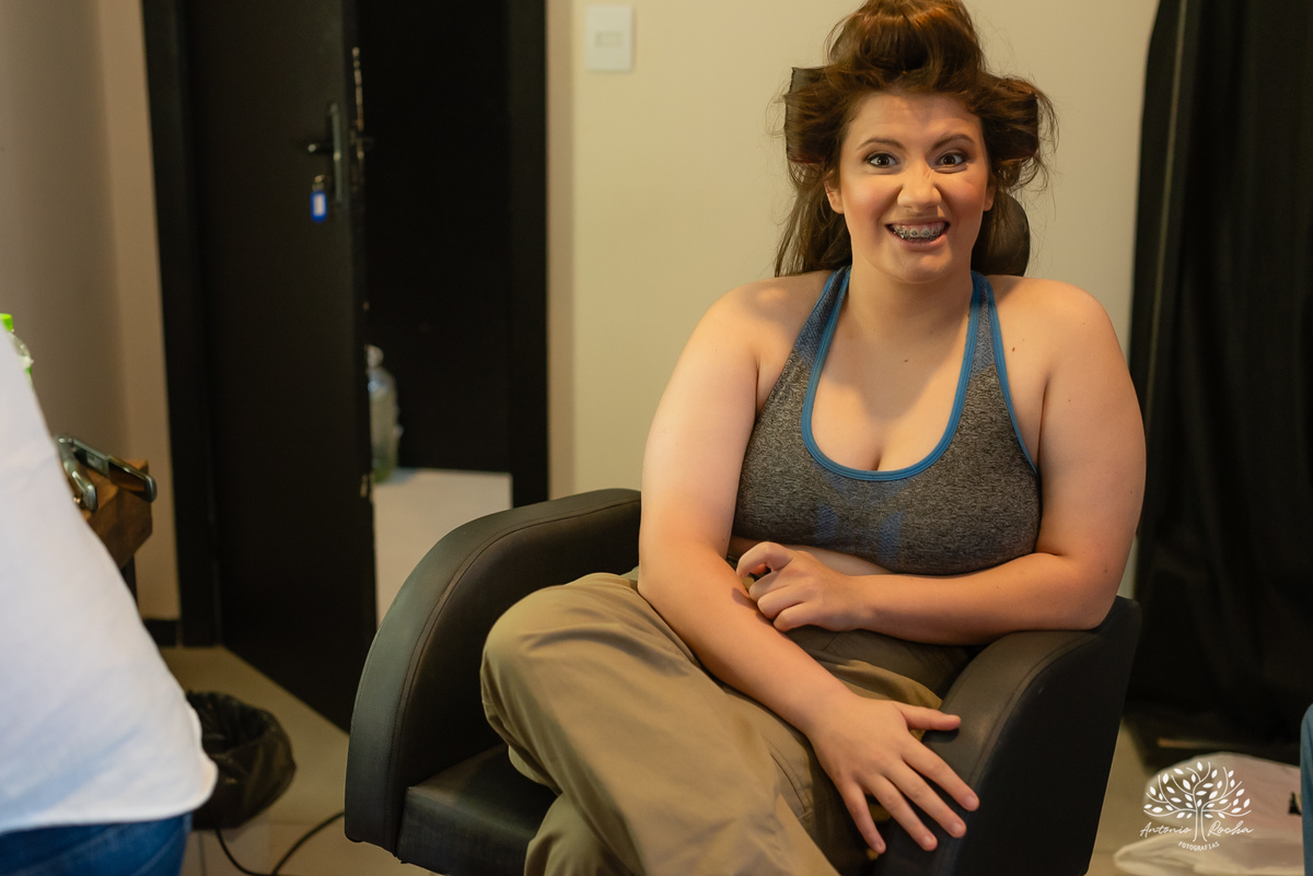 festa de 15 anos - Ana Carolina - fotografia de 15 anos - personalidade contagiante - DJ na festa - CETAM - hapkido - amigos e família - fotografia profissional - confiança e carinho - Antonio Rocha Fotografias - Pelotas - Engenho Eventos