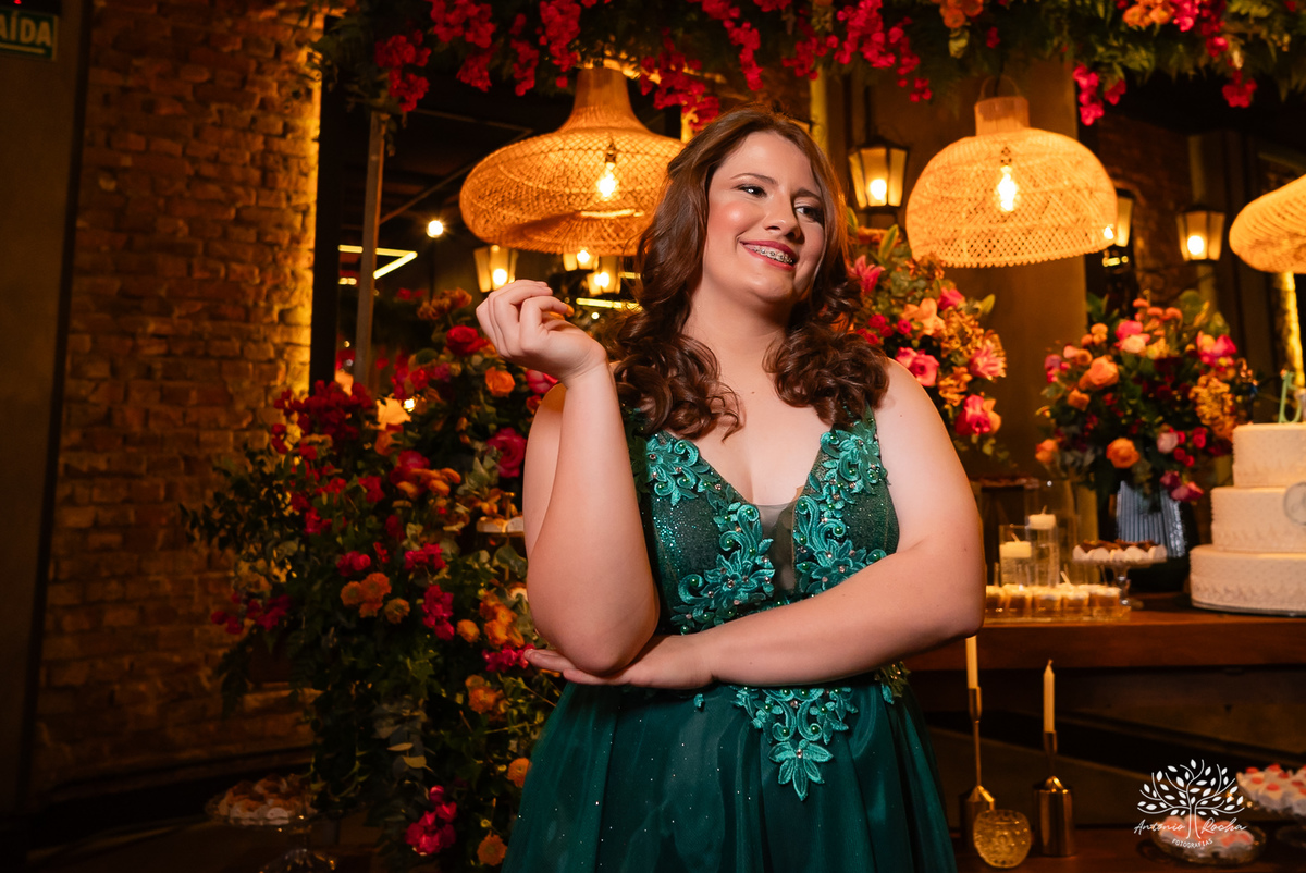 festa de 15 anos - Ana Carolina - fotografia de 15 anos - personalidade contagiante - DJ na festa - CETAM - hapkido - amigos e família - fotografia profissional - confiança e carinho - Antonio Rocha Fotografias - Pelotas - Engenho Eventos