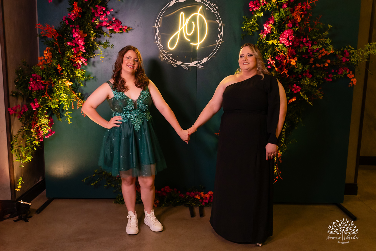 festa de 15 anos - Ana Carolina - fotografia de 15 anos - personalidade contagiante - DJ na festa - CETAM - hapkido - amigos e família - fotografia profissional - confiança e carinho - Antonio Rocha Fotografias - Pelotas - Engenho Eventos