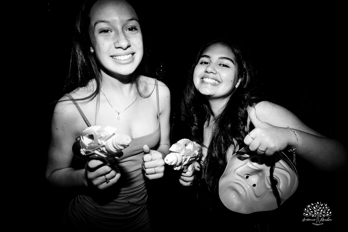 festa de 15 anos - Ana Carolina - fotografia de 15 anos - personalidade contagiante - DJ na festa - CETAM - hapkido - amigos e família - fotografia profissional - confiança e carinho - Antonio Rocha Fotografias - Pelotas - Engenho Eventos