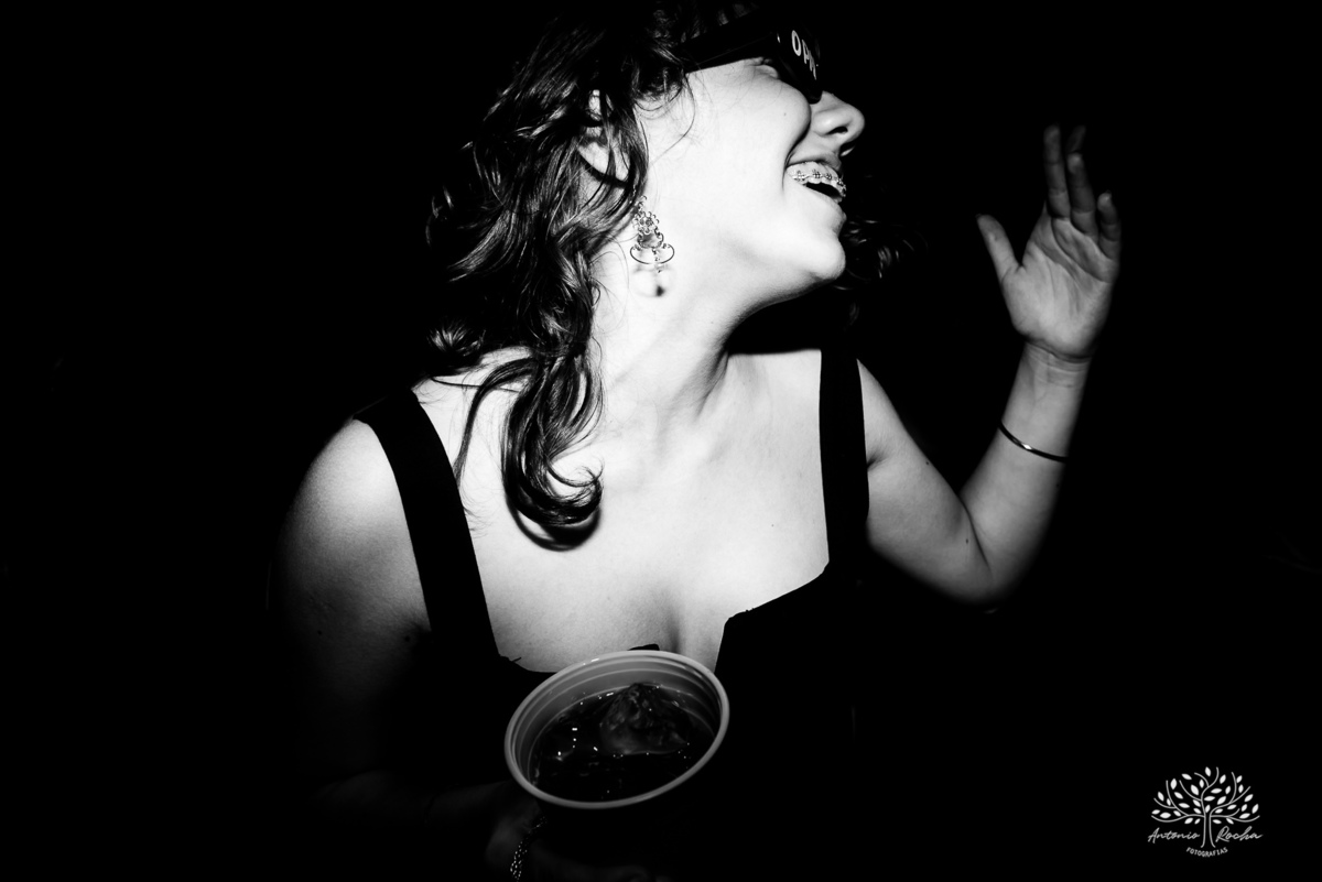 festa de 15 anos - Ana Carolina - fotografia de 15 anos - personalidade contagiante - DJ na festa - CETAM - hapkido - amigos e família - fotografia profissional - confiança e carinho - Antonio Rocha Fotografias - Pelotas - Engenho Eventos