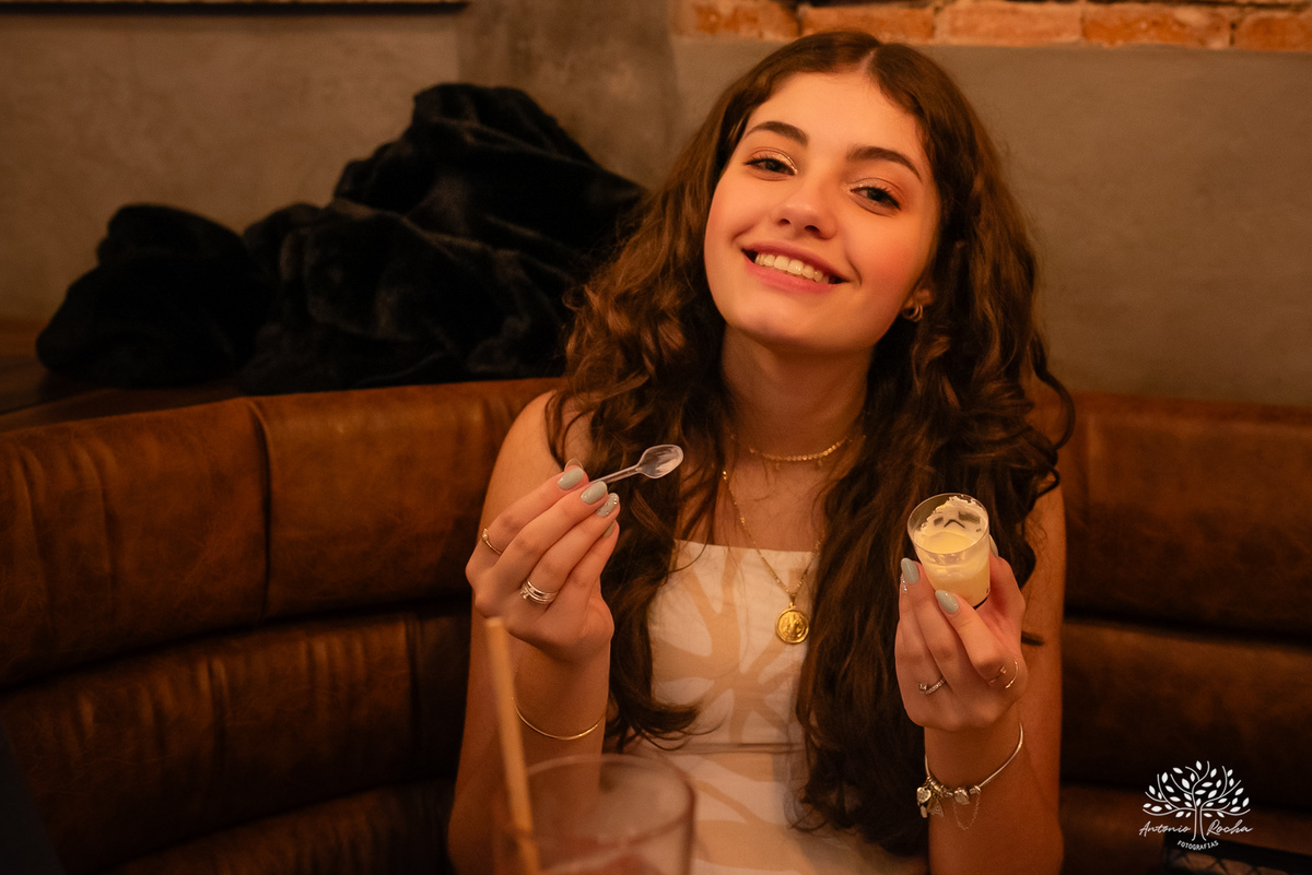 festa de 15 anos - Ana Carolina - fotografia de 15 anos - personalidade contagiante - DJ na festa - CETAM - hapkido - amigos e família - fotografia profissional - confiança e carinho - Antonio Rocha Fotografias - Pelotas - Engenho Eventos
