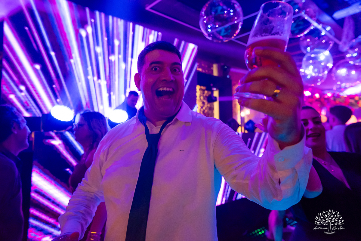 festa de 15 anos - Ana Carolina - fotografia de 15 anos - personalidade contagiante - DJ na festa - CETAM - hapkido - amigos e família - fotografia profissional - confiança e carinho - Antonio Rocha Fotografias - Pelotas - Engenho Eventos