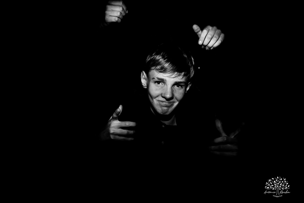 festa de 15 anos - Ana Carolina - fotografia de 15 anos - personalidade contagiante - DJ na festa - CETAM - hapkido - amigos e família - fotografia profissional - confiança e carinho - Antonio Rocha Fotografias - Pelotas - Engenho Eventos