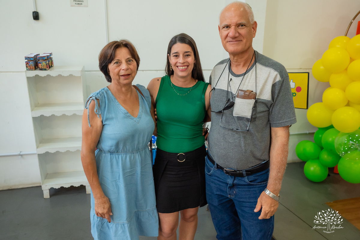 aniversário infantil - fotografia de aniversário - Guilherme 9 anos - festa temática Roblox - fotografia profissional - fotógrafo de crianças - Antonio Rocha Fotografias - fotos emocionantes – parabéns animado – Loly Pop - Pelotas