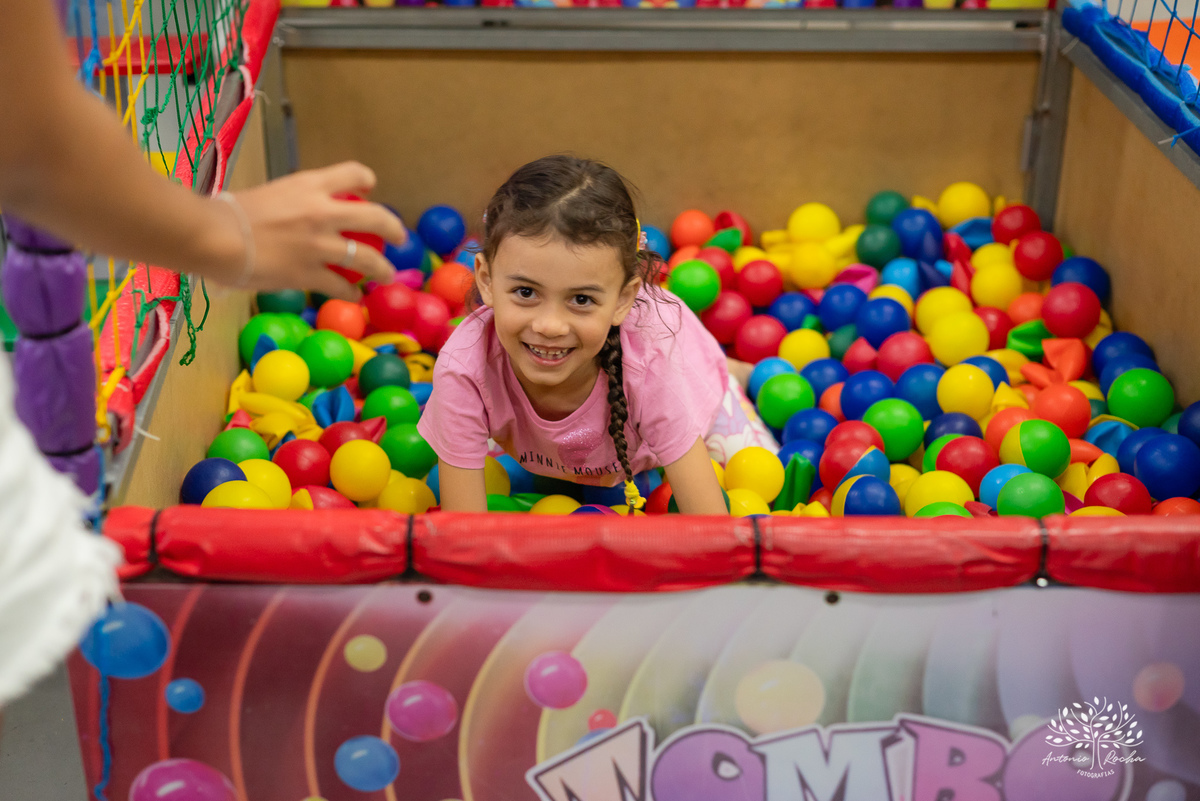 aniversário infantil - fotografia de aniversário - Guilherme 9 anos - festa temática Roblox - fotografia profissional - fotógrafo de crianças - Antonio Rocha Fotografias - fotos emocionantes – parabéns animado – Loly Pop - Pelotas