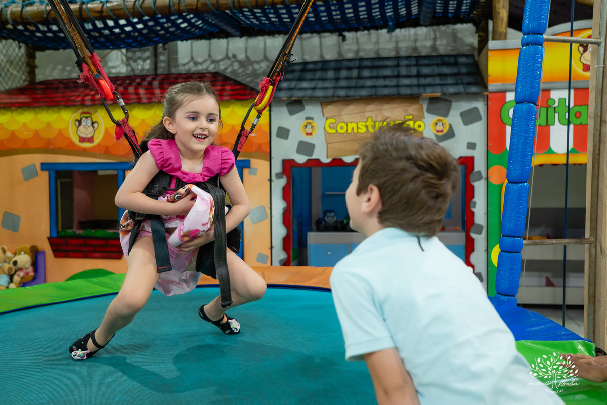 aniversário infantil - fotografia de aniversário - fotógrafo profissional - festa temática - aniversário de 5 anos - Sky Patrulha Canina - Show de Mágicas - brincadeiras na festa - fotografia de família - Antonio Rocha Fotografias – pelotas - Tio Guigui