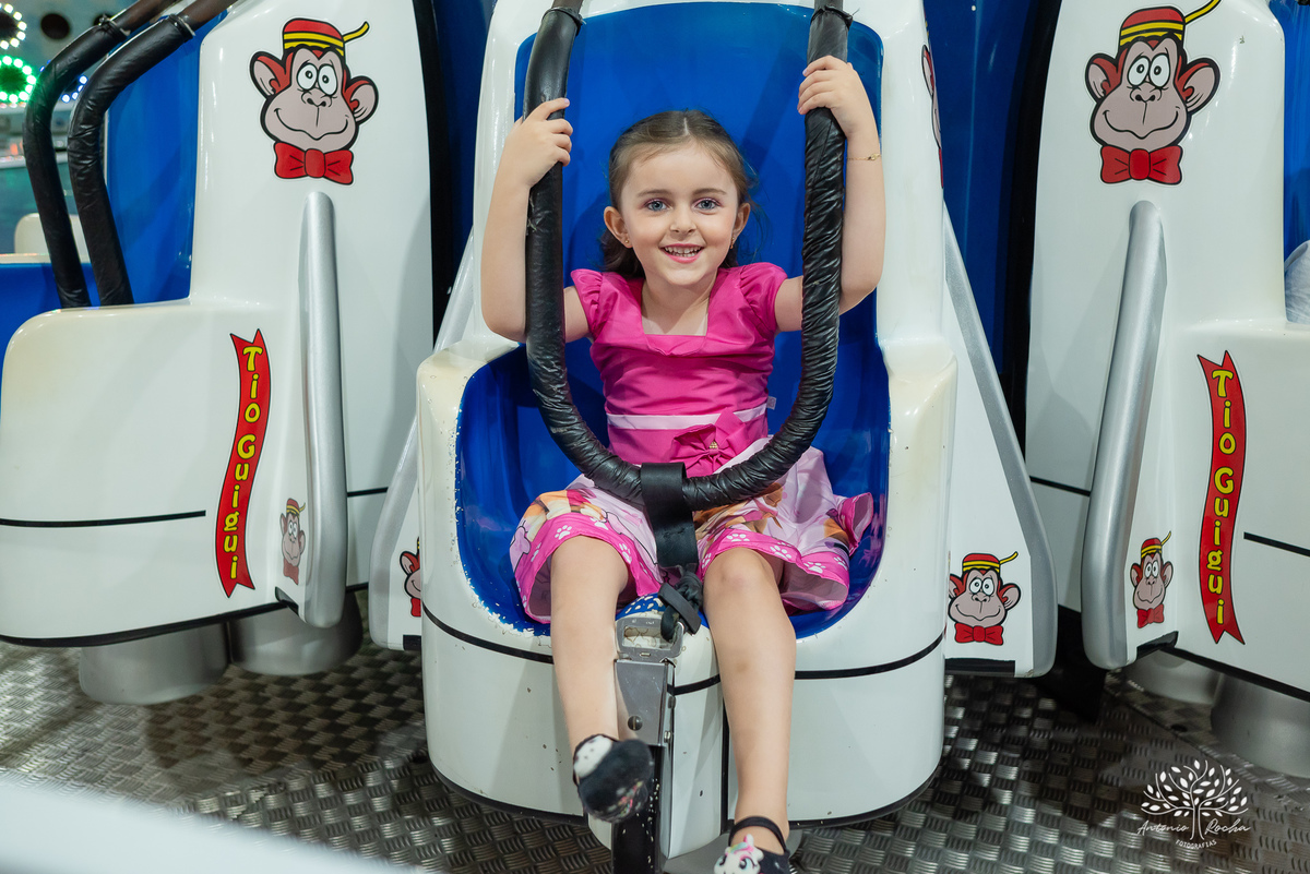 aniversário infantil - fotografia de aniversário - fotógrafo profissional - festa temática - aniversário de 5 anos - Sky Patrulha Canina - Show de Mágicas - brincadeiras na festa - fotografia de família - Antonio Rocha Fotografias – pelotas - Tio Guigui