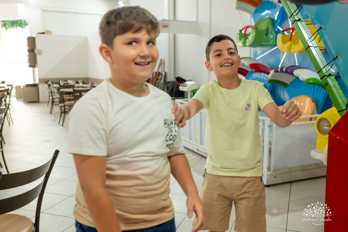 aniversário infantil - fotografia de aniversário - festa temática - Brawl Stars - tirolesa - show de parabéns - registro fotográfico - memórias em família - Antonio Rocha Fotografias - Pelotas – Antonio Rocha Fotografias – Tio Guigui