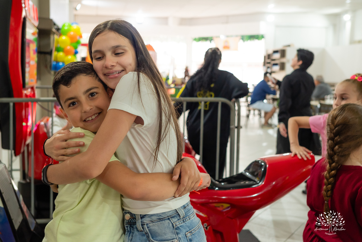 aniversário infantil - fotografia de aniversário - festa temática - Brawl Stars - tirolesa - show de parabéns - registro fotográfico - memórias em família - Antonio Rocha Fotografias - Pelotas – Antonio Rocha Fotografias – Tio Guigui