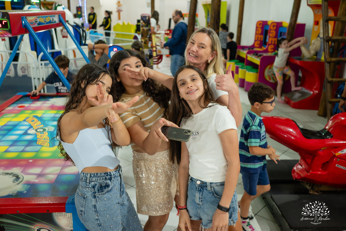 aniversário infantil - fotografia de aniversário - festa temática - Brawl Stars - tirolesa - show de parabéns - registro fotográfico - memórias em família - Antonio Rocha Fotografias - Pelotas – Antonio Rocha Fotografias – Tio Guigui