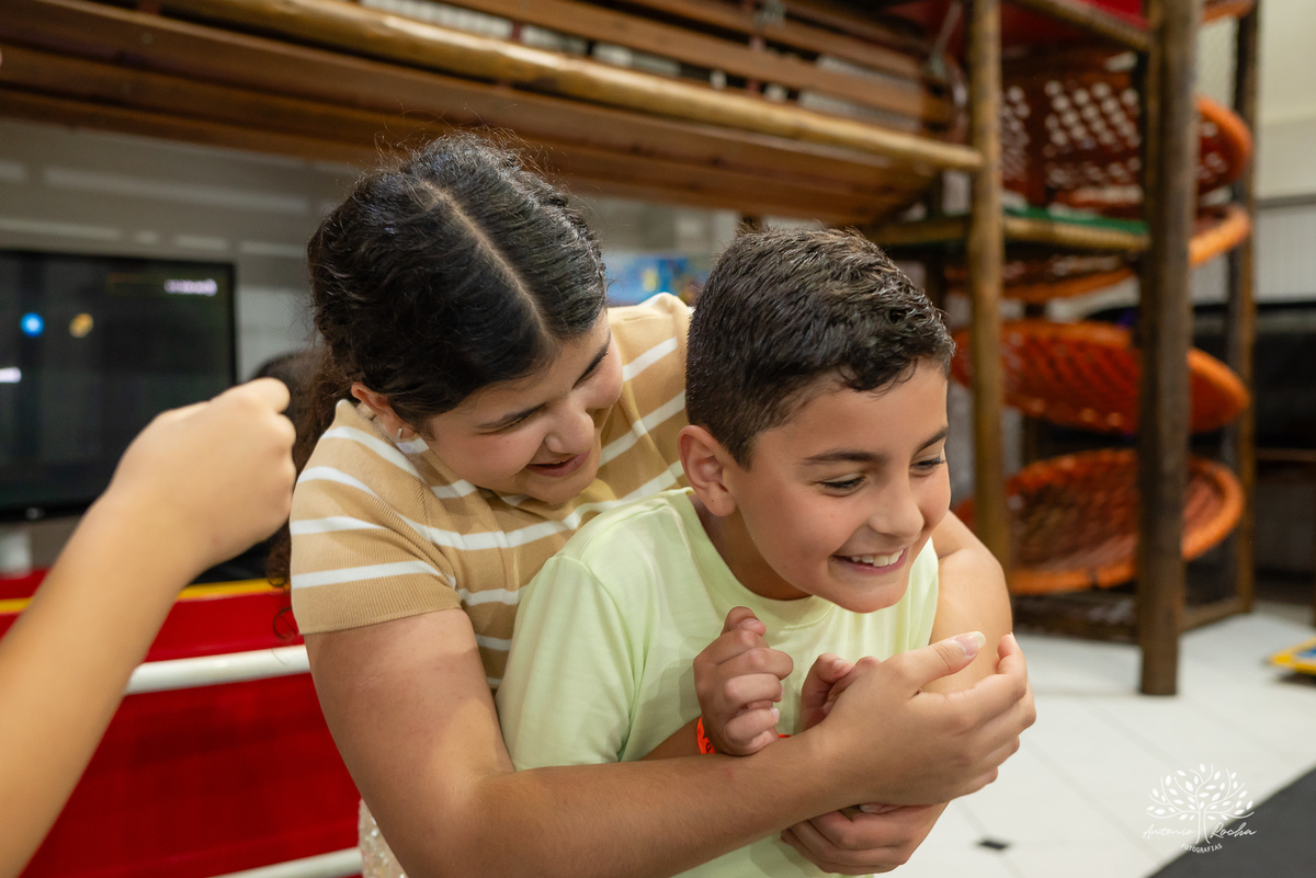 aniversário infantil - fotografia de aniversário - festa temática - Brawl Stars - tirolesa - show de parabéns - registro fotográfico - memórias em família - Antonio Rocha Fotografias - Pelotas – Antonio Rocha Fotografias – Tio Guigui