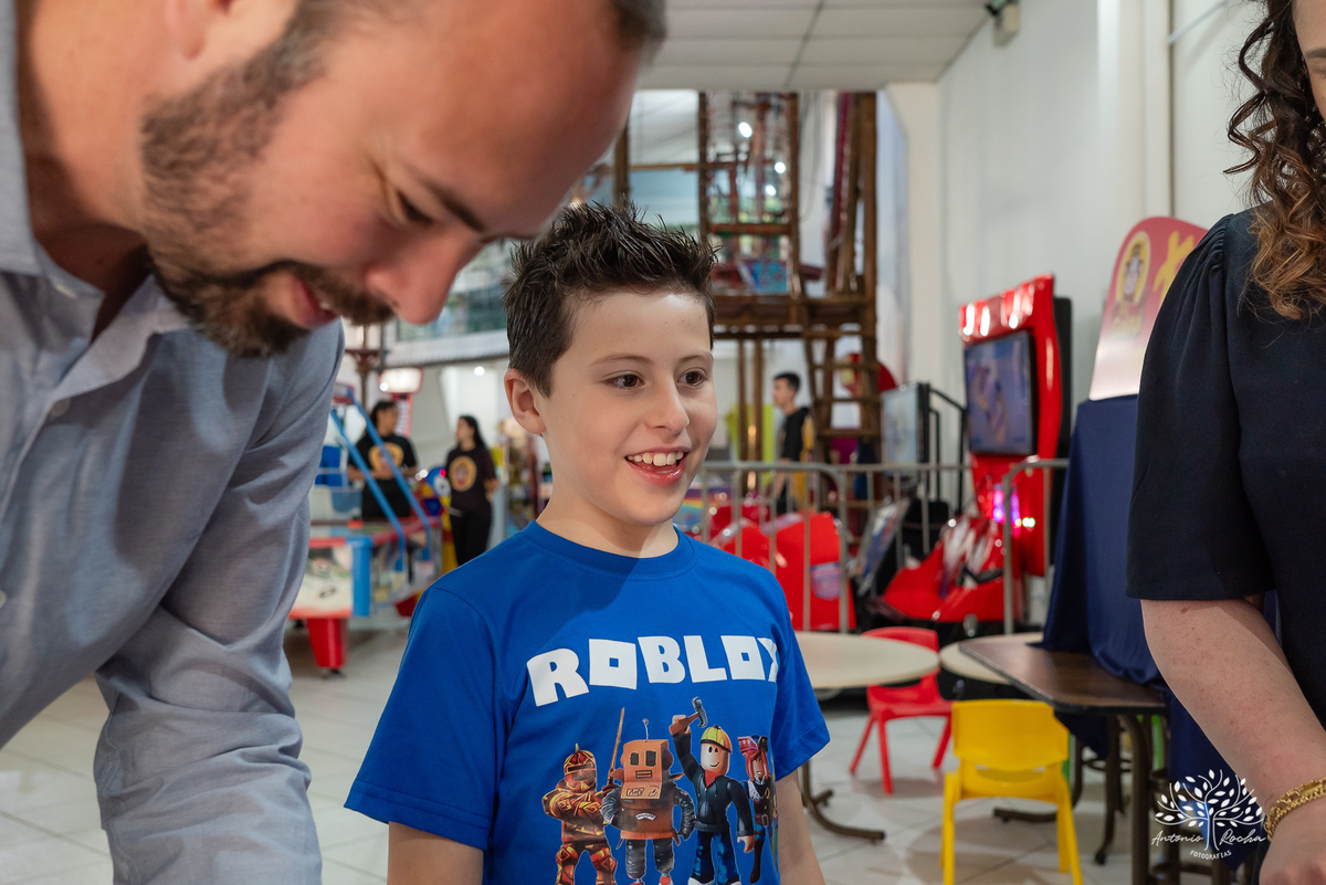 festa - 9 anos - Vini - despedida - emoção - amizade - família - mudança - cidade - comemoração - Maitê - balas Fini -fotografias - Antonio Rocha - Renata Dalbann - momentos especiais – celebração - fotografia infantil – tio Guigui - Pelotas