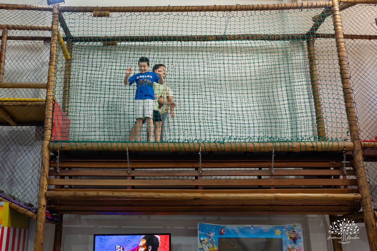 festa - 9 anos - Vini - despedida - emoção - amizade - família - mudança - cidade - comemoração - Maitê - balas Fini -fotografias - Antonio Rocha - Renata Dalbann - momentos especiais – celebração - fotografia infantil – tio Guigui - Pelotas