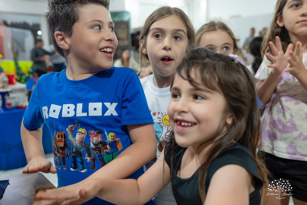 festa - 9 anos - Vini - despedida - emoção - amizade - família - mudança - cidade - comemoração - Maitê - balas Fini -fotografias - Antonio Rocha - Renata Dalbann - momentos especiais – celebração - fotografia infantil – tio Guigui - Pelotas