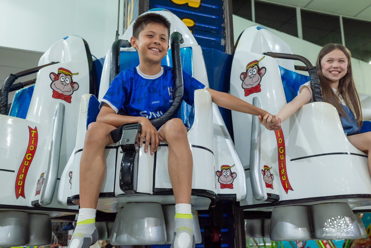 festa - 9 anos - Vini - despedida - emoção - amizade - família - mudança - cidade - comemoração - Maitê - balas Fini -fotografias - Antonio Rocha - Renata Dalbann - momentos especiais – celebração - fotografia infantil – tio Guigui - Pelotas