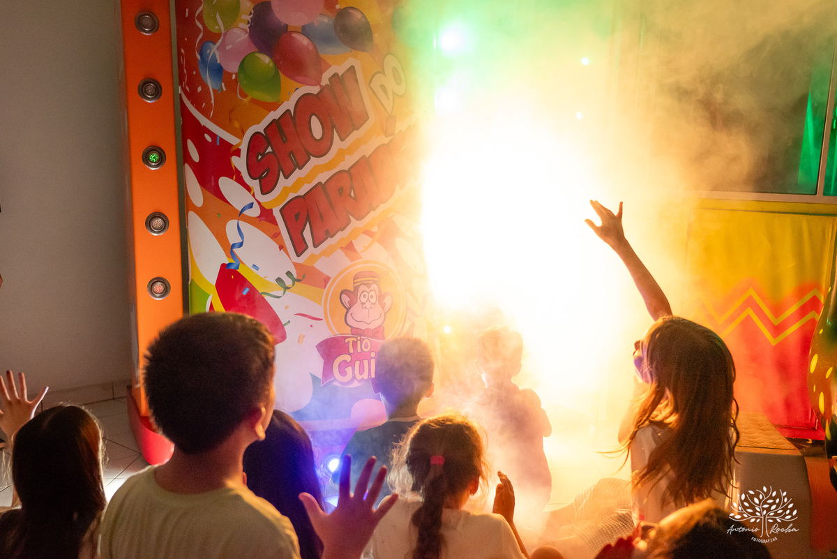 festa - 9 anos - Vini - despedida - emoção - amizade - família - mudança - cidade - comemoração - Maitê - balas Fini -fotografias - Antonio Rocha - Renata Dalbann - momentos especiais – celebração - fotografia infantil – tio Guigui - Pelotas