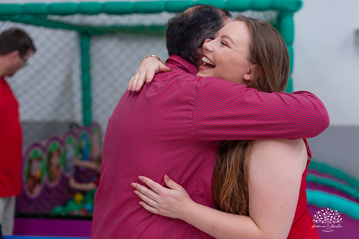 safari do Santiago - anos - fotografia infantil - fotografia profissional -fotos espontâneas - Antonio Rocha Fotografias - fotografia de aniversários – Cliff Kids – Pelotas – Festa de Criança – Festa Infantil – Soprar a velinha – Bolo de aniversário 