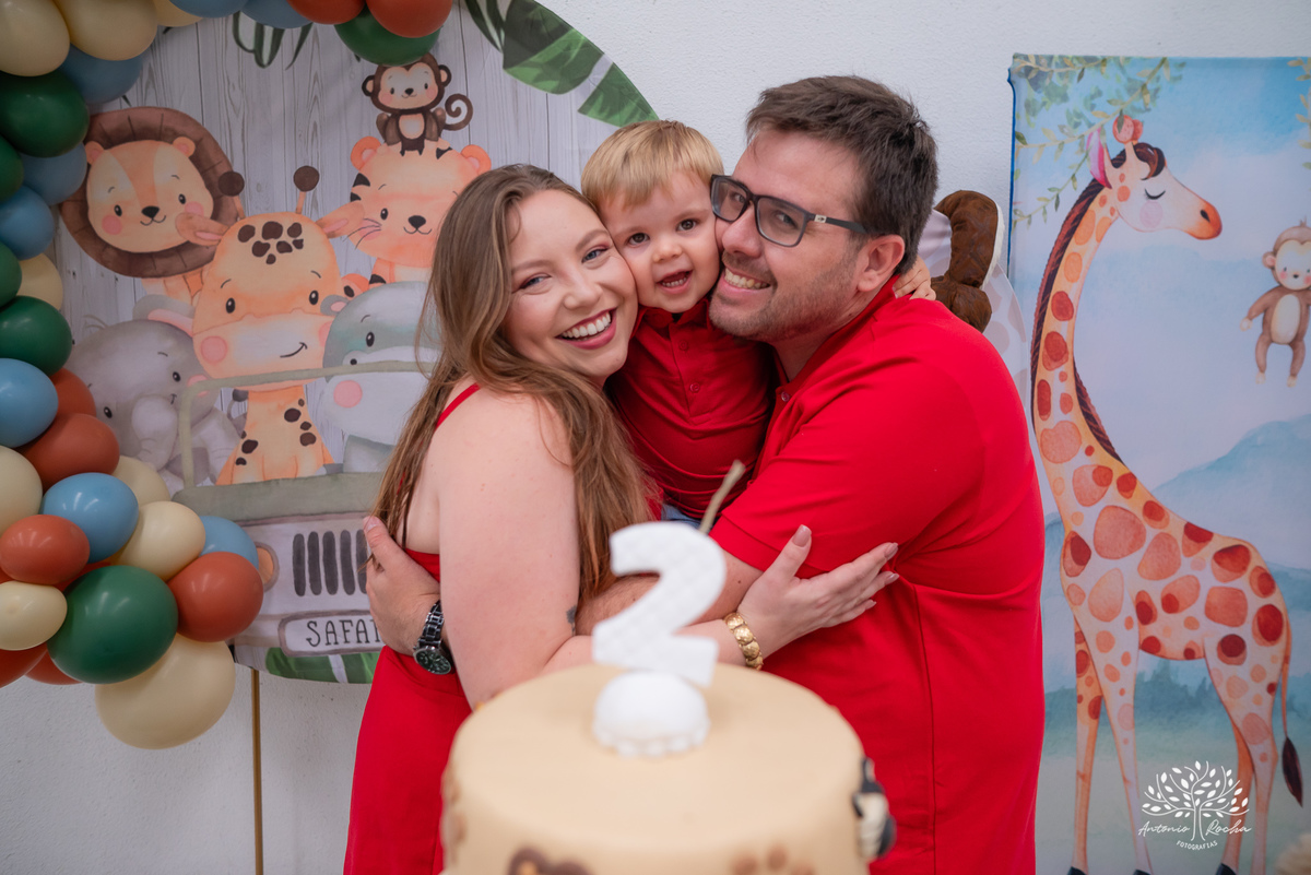 safari do Santiago - anos - fotografia infantil - fotografia profissional -fotos espontâneas - Antonio Rocha Fotografias - fotografia de aniversários – Cliff Kids – Pelotas – Festa de Criança – Festa Infantil – Soprar a velinha – Bolo de aniversário 