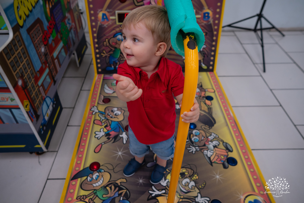 safari do Santiago - anos - fotografia infantil - fotografia profissional -fotos espontâneas - Antonio Rocha Fotografias - fotografia de aniversários – Cliff Kids – Pelotas – Festa de Criança – Festa Infantil – Soprar a velinha – Bolo de aniversário 