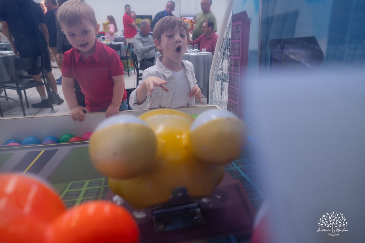 safari do Santiago - anos - fotografia infantil - fotografia profissional -fotos espontâneas - Antonio Rocha Fotografias - fotografia de aniversários – Cliff Kids – Pelotas – Festa de Criança – Festa Infantil – Soprar a velinha – Bolo de aniversário 