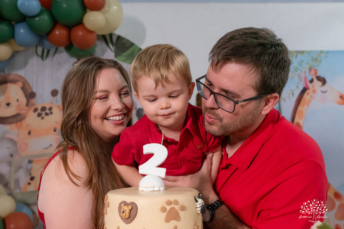 safari do Santiago - anos - fotografia infantil - fotografia profissional -fotos espontâneas - Antonio Rocha Fotografias - fotografia de aniversários – Cliff Kids – Pelotas – Festa de Criança – Festa Infantil – Soprar a velinha – Bolo de aniversário 