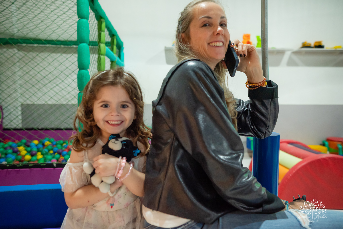 safari do Santiago - anos - fotografia infantil - fotografia profissional -fotos espontâneas - Antonio Rocha Fotografias - fotografia de aniversários – Cliff Kids – Pelotas – Festa de Criança – Festa Infantil – Soprar a velinha – Bolo de aniversário 