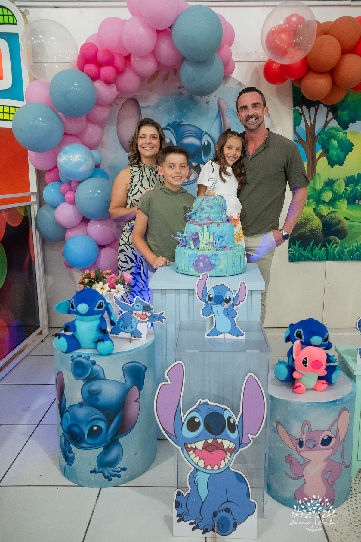 festa infantil - fotografia infantil - registro de infância - Maria Eduarda 7 anos - Marian 3 anos - Stitch - Chapeuzinho Vermelho - fotografia profissional - infância feliz - Antonio Rocha Fotografias - Pelotas