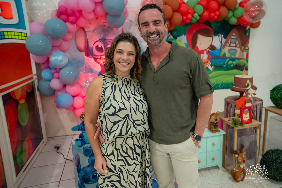 festa infantil - fotografia infantil - registro de infância - Maria Eduarda 7 anos - Marian 3 anos - Stitch - Chapeuzinho Vermelho - fotografia profissional - infância feliz - Antonio Rocha Fotografias - Pelotas