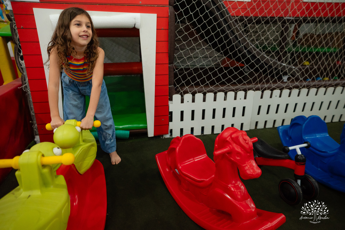 festa infantil - fotografia infantil - registro de infância - Maria Eduarda 7 anos - Marian 3 anos - Stitch - Chapeuzinho Vermelho - fotografia profissional - infância feliz - Antonio Rocha Fotografias - Pelotas