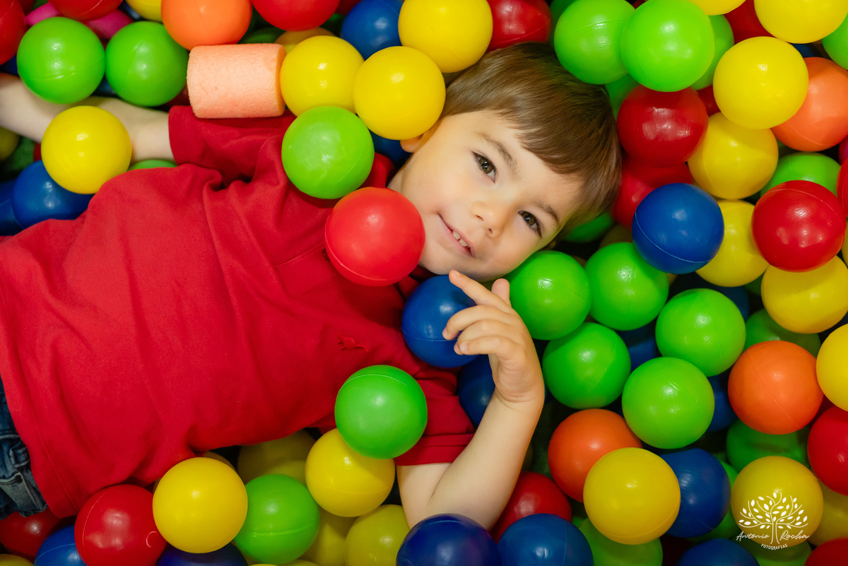 Aniversário infantil - Fotografia de aniversários - Aniversário de 3 anos - Registro de momentos especiais - Decoração de carros - Festa infantil - Tio Tatá animação - Antonio Rocha Fotografias - Fotógrafo para eventos - Fotógrafo de crianças - Pelotas 