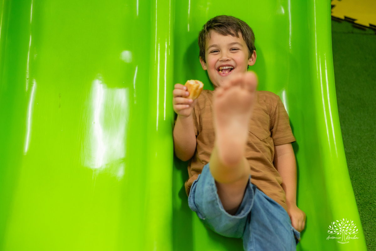 Aniversário infantil - Fotografia de aniversários - Aniversário de 3 anos - Registro de momentos especiais - Decoração de carros - Festa infantil - Tio Tatá animação - Antonio Rocha Fotografias - Fotógrafo para eventos - Fotógrafo de crianças - Pelotas 