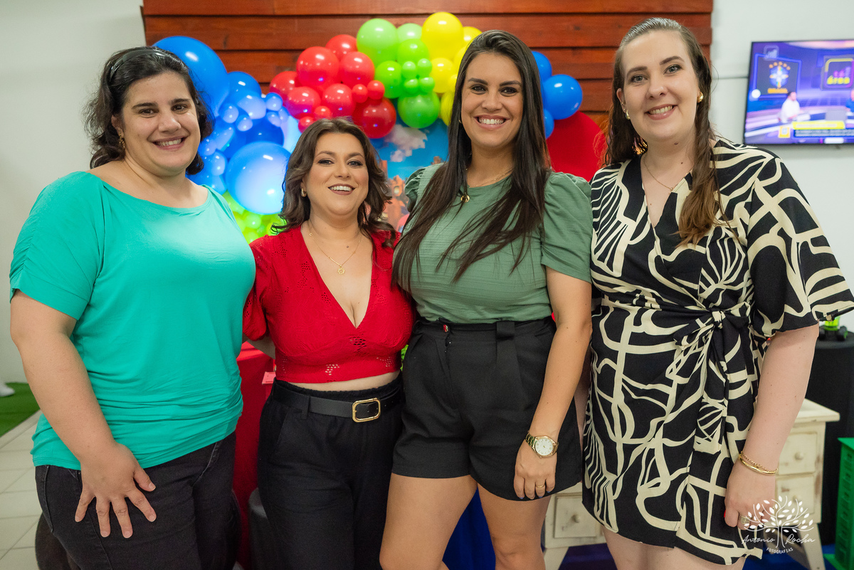 Aniversário infantil - Fotografia de aniversários - Aniversário de 3 anos - Registro de momentos especiais - Decoração de carros - Festa infantil - Tio Tatá animação - Antonio Rocha Fotografias - Fotógrafo para eventos - Fotógrafo de crianças - Pelotas 