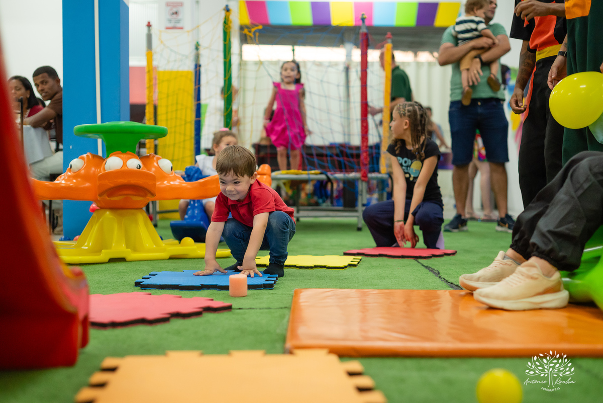 Aniversário infantil - Fotografia de aniversários - Aniversário de 3 anos - Registro de momentos especiais - Decoração de carros - Festa infantil - Tio Tatá animação - Antonio Rocha Fotografias - Fotógrafo para eventos - Fotógrafo de crianças - Pelotas 