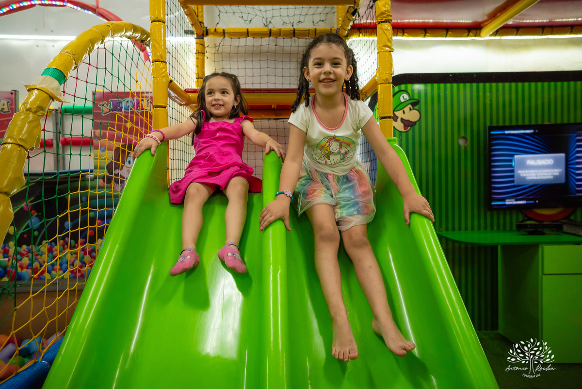 Aniversário infantil - Fotografia de aniversários - Aniversário de 3 anos - Registro de momentos especiais - Decoração de carros - Festa infantil - Tio Tatá animação - Antonio Rocha Fotografias - Fotógrafo para eventos - Fotógrafo de crianças - Pelotas 