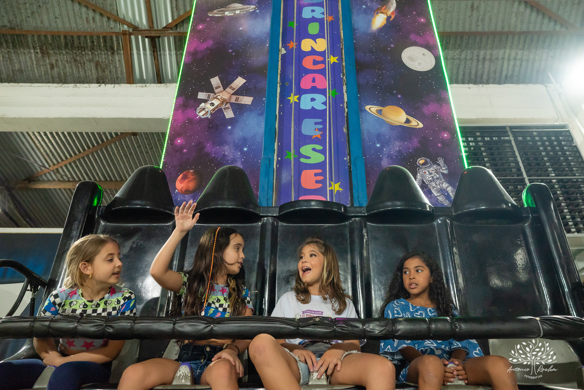 aniversário infantil - fotografia infantil - Antonio Rocha Fotografias - fotografia de família - registro fotográfico - festa temática - ginástica infantil - fotografia profissional - celebração infantil - fotógrafo de eventos – Pelotas - Divertidamente