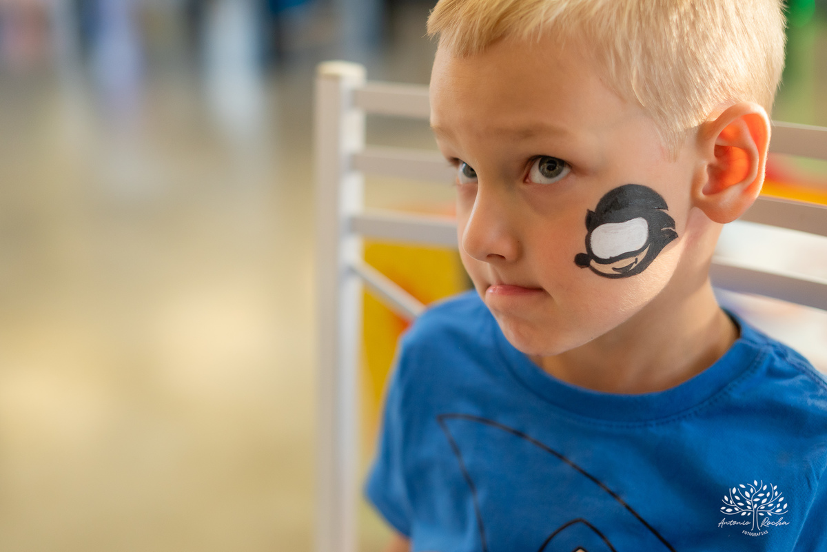 Fotografia de infância - Aniversário infantil - 5 anos do Miguel - Fotografia de festa - Registro fotográfico - Fotógrafo profissional – Sonic - Confiança e carinho - Fotografia espontânea - Celebração especial - Antonio Rocha Fotografias - Pelotas