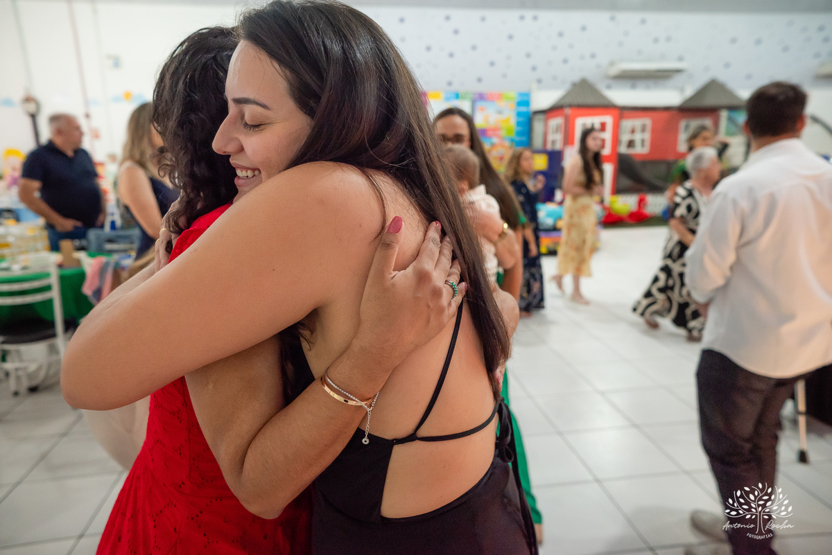 primeiro aninho - fotografia infantil - festa de aniversário - memórias especiais - registro fotográfico - fotógrafo profissional - celebração em família - fotos emocionantes - aniversário do Henrique - Antonio Rocha Fotografias - Pelotas - Circo