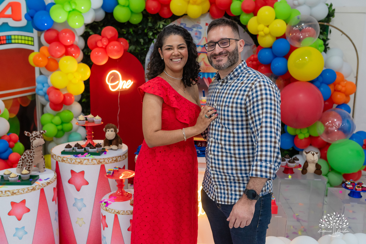 primeiro aninho - fotografia infantil - festa de aniversário - memórias especiais - registro fotográfico - fotógrafo profissional - celebração em família - fotos emocionantes - aniversário do Henrique - Antonio Rocha Fotografias - Pelotas - Circo