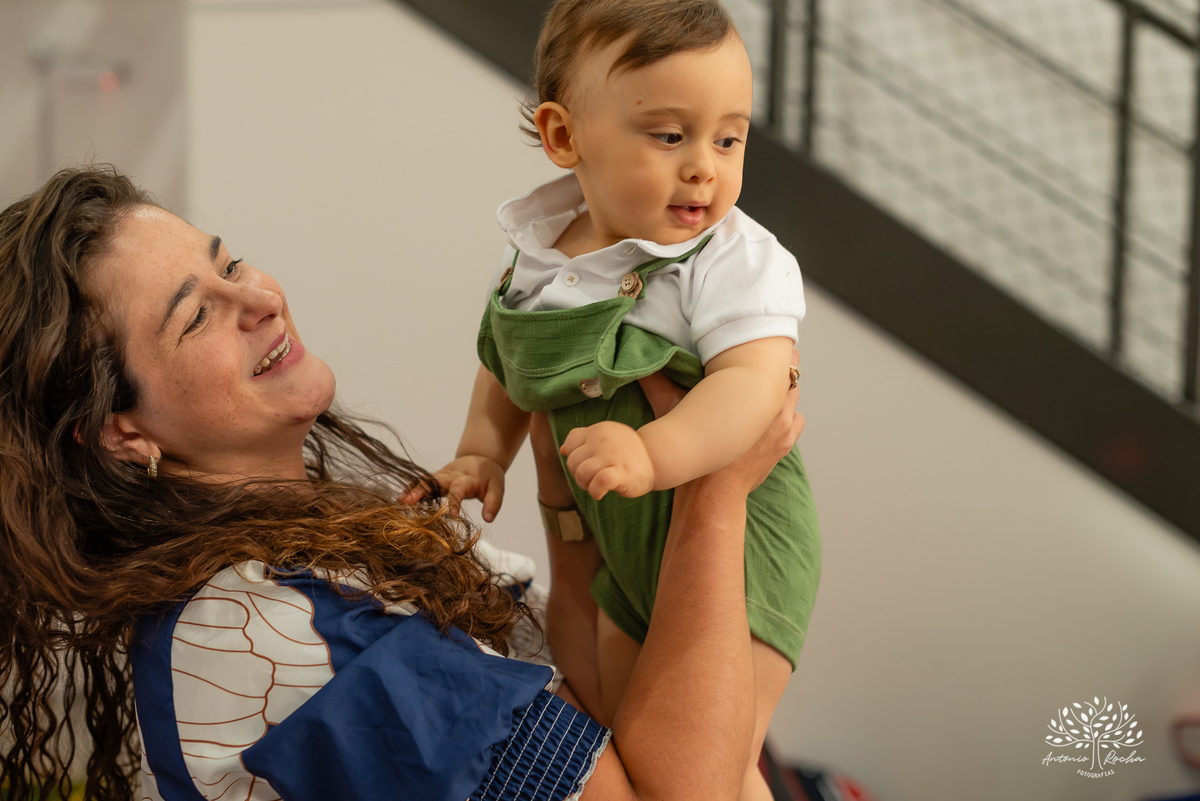 primeiro aniversário - festa infantil - celebração - decoração temática - bolo de aniversário - curiosidade infantil - brincadeiras - criança feliz - emoção - fotos de aniversário - energia infantil - Pelotas – Candy Club – Antonio Rocha Fotografias
