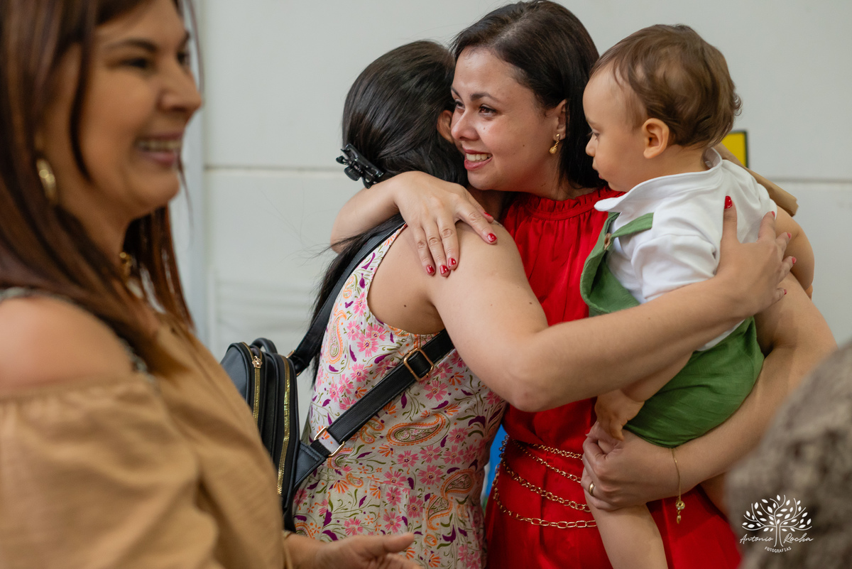primeiro aniversário - festa infantil - celebração - decoração temática - bolo de aniversário - curiosidade infantil - brincadeiras - criança feliz - emoção - fotos de aniversário - energia infantil - Pelotas – Candy Club – Antonio Rocha Fotografias