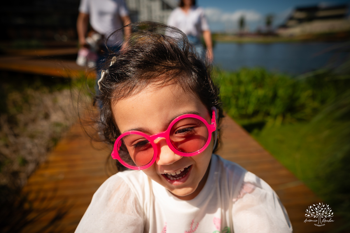 ensaio infantil - fotografia de família - aniversário de 4 anos - ensaio externo - registro de infância - fotógrafo profissional - ar livre - fotos espontâneas - memórias da infância - ensaio com luz natural - Antonio Rocha Fotografias – Pelotas – Una