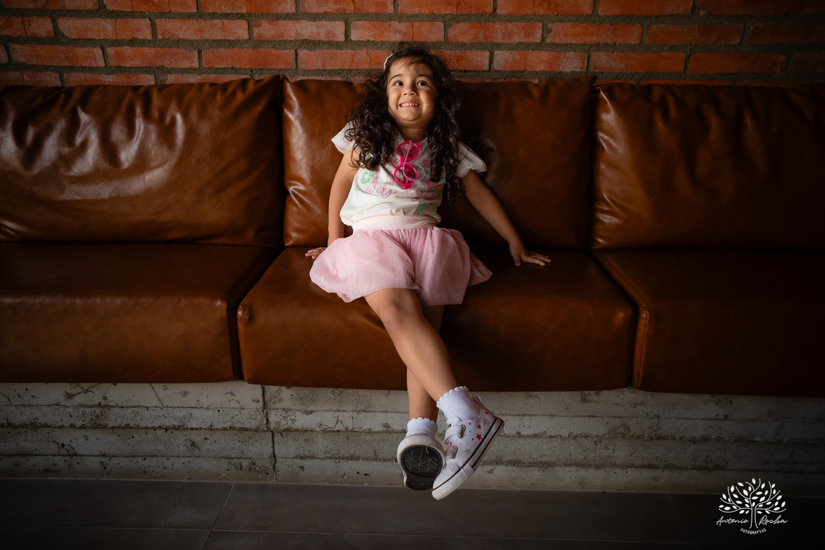 ensaio infantil - fotografia de família - aniversário de 4 anos - ensaio externo - registro de infância - fotógrafo profissional - ar livre - fotos espontâneas - memórias da infância - ensaio com luz natural - Antonio Rocha Fotografias – Pelotas – Una