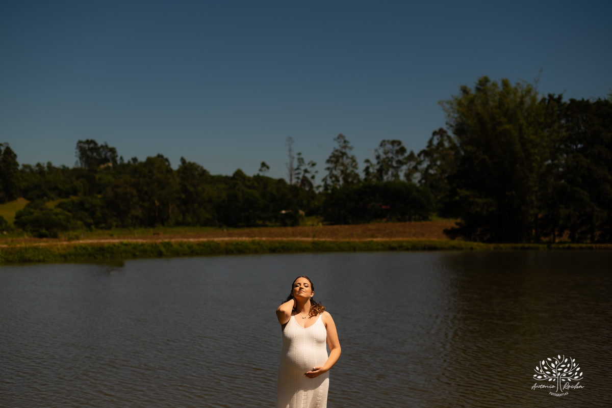 ensaio de gestante - Maiara e Filipe - espera do Théo - vinícola Nardello - manhã ensolarada - fotos de gestante - fotografia de família - registro de momentos - pais de primeira viagem - ensaio gestante ao ar livre - Antonio Rocha Fotografias - Pelotas