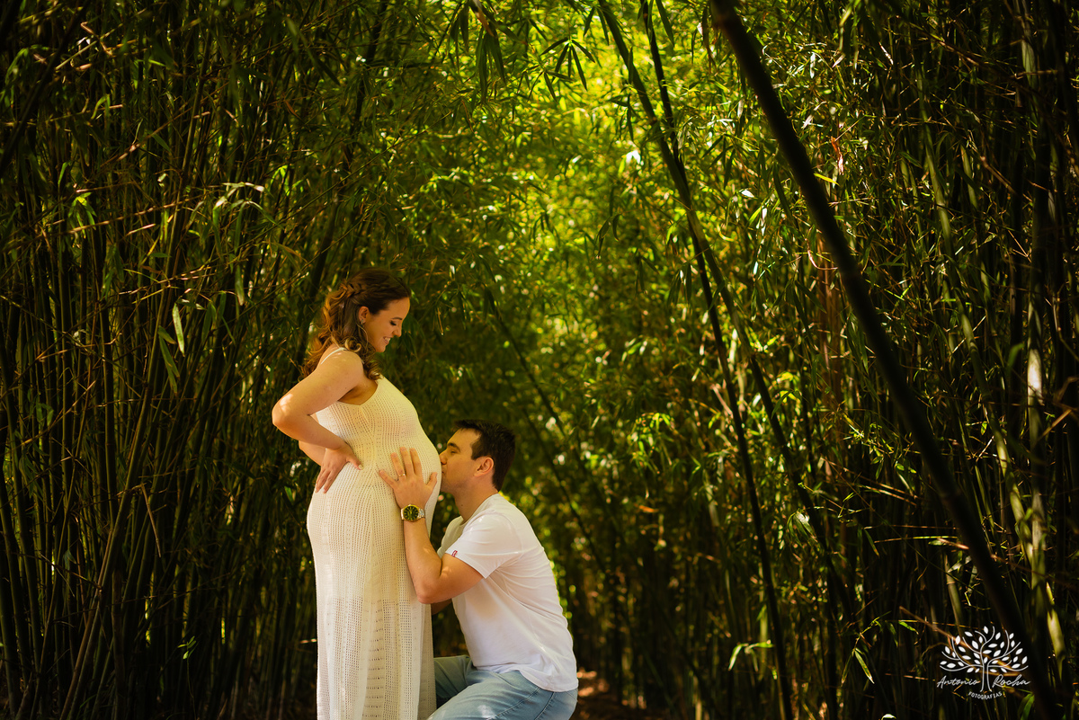 ensaio de gestante - Maiara e Filipe - espera do Théo - vinícola Nardello - manhã ensolarada - fotos de gestante - fotografia de família - registro de momentos - pais de primeira viagem - ensaio gestante ao ar livre - Antonio Rocha Fotografias - Pelotas